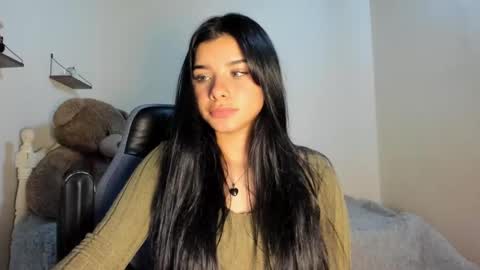 Snapshot of shara_jones chatting on September 14, 6:01 am Sara online show from September 14, 6:01 am