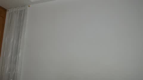 Snapshot of sharickleon11 chatting on December 19, 12:34 am sharickleon11 online show from December 19, 12:34 am