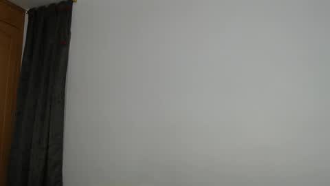 Snapshot of sharickleon11 chatting on February 10, 11:34 pm sharickleon11 online show from February 10, 11:34 pm