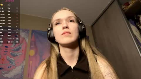 Snapshot of sharitaklemme chatting on May 14, 2:46 pm Coraline online show from May 14, 2:46 pm