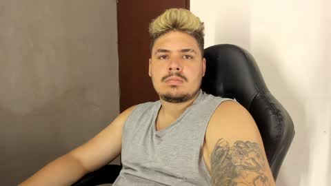 jhon deibyd online show from December 16, 8:41 am