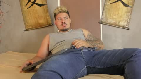 jhon deibyd online show from December 22, 10:49 am