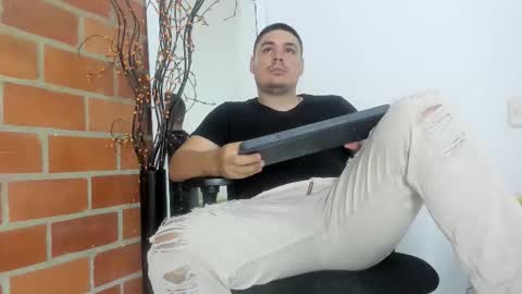 jhon deibyd online show from February 4, 12:49 am