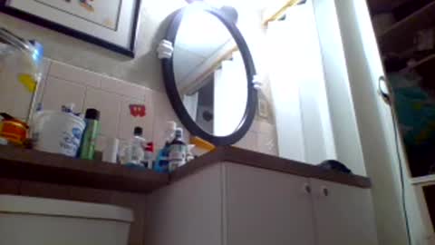 Snapshot of sharko681us chatting on January 9, 5:44 am Bill online show from January 9, 5:44 am