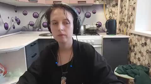 Sara online show from June 28, 4:57 pm