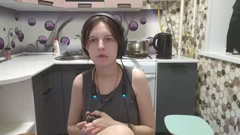 Sara online show from July 5, 7:10 pm