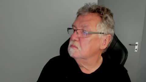 sharlots_pet online show from June 7, 11:14 am