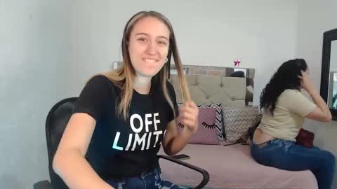 Sara online show from February 19, 2:23 pm