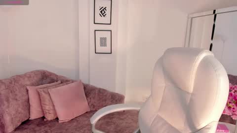 Snapshot of sharon_breezee chatting on October 2, 1:01 am sharon_breezee online show from October 2, 1:01 am