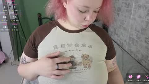 Snapshot of sharon_coxxx chatting on August 4, 1:31 am Sharon online show from August 4, 1:31 am