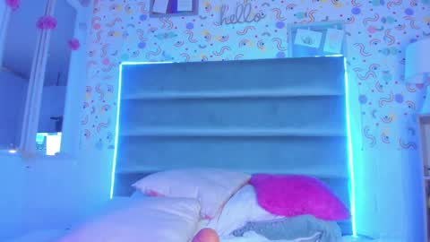 Snapshot of sharon_justin_ chatting on March 7, 12:34 pm Sharon online show from March 7, 12:34 pm