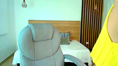sharon_rosse__ online show from March 17, 7:39 pm