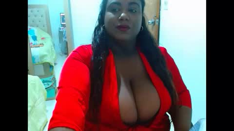 Snapshot of sharonevans1 chatting on November 18, 4:39 am sharonevans1 online show from November 18, 4:39 am