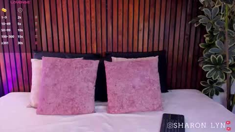 sharonlyn online show from March 12, 7:53 pm