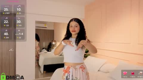 Snapshot of sharonn___ chatting on September 13, 4:12 am Sharon online show from September 13, 4:12 am