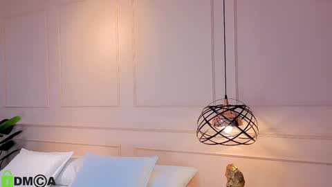 Snapshot of sharonn___ chatting on September 29, 4:06 am Sharon online show from September 29, 4:06 am