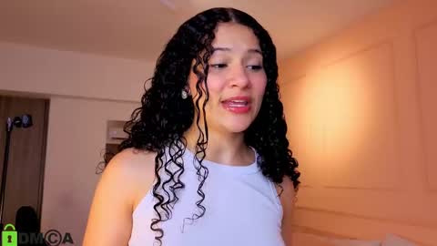 Snapshot of sharonn___ chatting on November 10, 4:00 am Sharon online show from November 10, 4:00 am