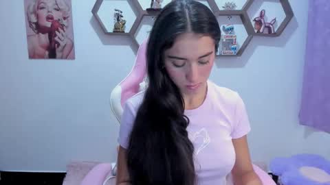 Snapshot of sharonsander1 chatting on November 15, 10:26 pm Sharon online show from November 15, 10:26 pm