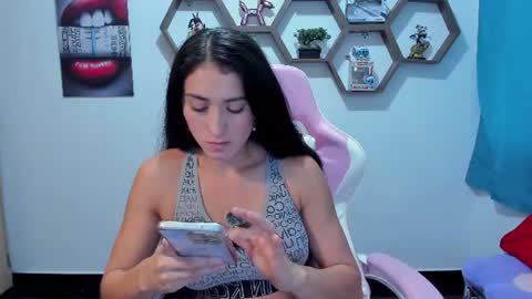 Snapshot of sharonsander1 chatting on August 1, 10:19 pm Sharon online show from August 1, 10:19 pm