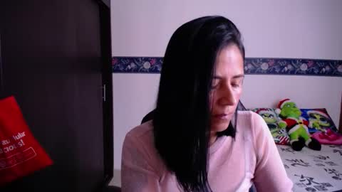 Snapshot of sharoon__cherry_ chatting on November 20, 2:28 pm sharon online show from November 20, 2:28 pm