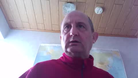 Snapshot of sharpshoder chatting on March 29, 10:26 am Peter online show from March 29, 10:26 am