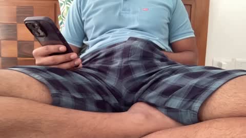 Snapshot of shash2014 chatting on December 30, 7:15 am Shashii online show from December 30, 7:15 am