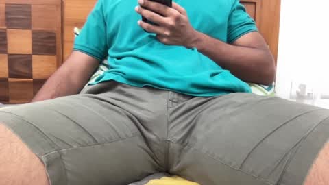 Snapshot of shash2014 chatting on January 19, 4:25 pm Shashii online show from January 19, 4:25 pm