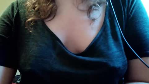 Shay online show from October 17, 4:42 pm