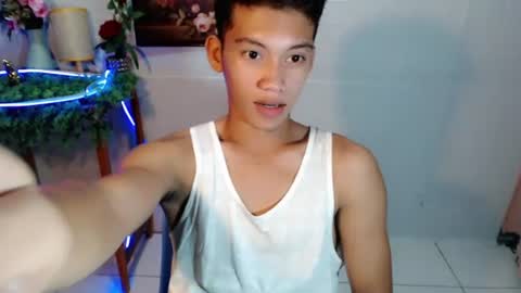 Snapshot of shawn_cole chatting on June 29, 12:49 pm shawn_cole online show from June 29, 12:49 pm