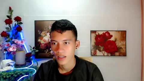 Snapshot of shawn_cole chatting on August 1, 2:27 pm shawn_cole online show from August 1, 2:27 pm