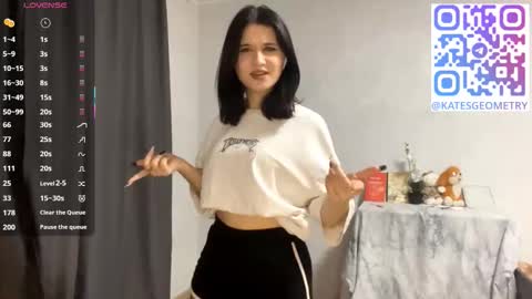 May online show from November 29, 3:37 pm