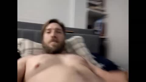 Snapshot of shawnhough1983 chatting on February 3, 7:18 am Shawn online show from February 3, 7:18 am