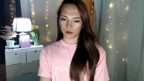 shawniee 3 online show from December 6, 10:49 am