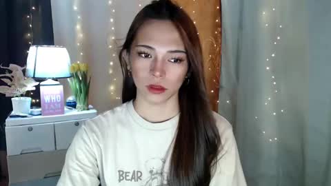 shawniee 3 online show from December 11, 1:58 am