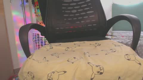 Snapshot of shayna_cute chatting on June 20, 9:28 pm Shayna online show from June 20, 9:28 pm