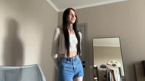 Olivia online show from July 15, 8:19 am