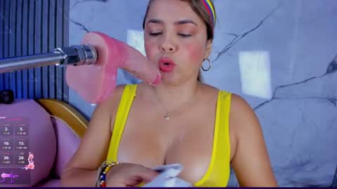 shayra_boobs2 online show from June 27, 12:22 pm