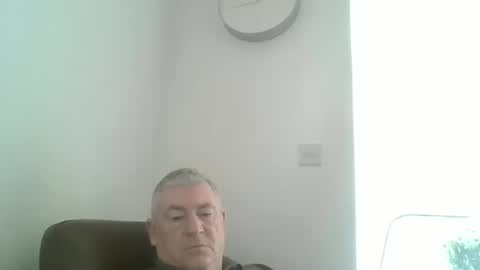 Snapshot of she52 chatting on December 9, 8:44 am she52 online show from December 9, 8:44 am