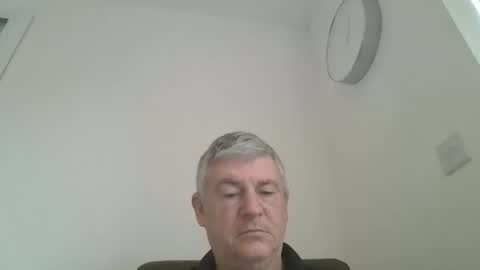 Snapshot of she52 chatting on January 16, 1:04 pm she52 online show from January 16, 1:04 pm