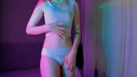 Anny online show from June 13, 1:42 pm
