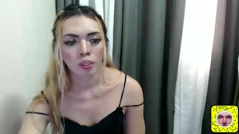 shea_andrea online show from March 13, 8:32 am