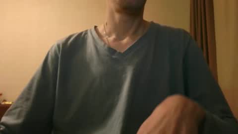 Snapshot of shedevr02 chatting on January 9, 7:04 pm Roger online show from January 9, 7:04 pm