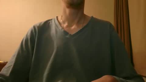 Snapshot of shedevr02 chatting on January 11, 6:46 pm Roger online show from January 11, 6:46 pm