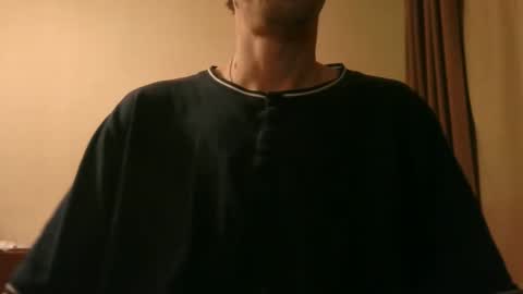 Snapshot of shedevr02 chatting on April 7, 7:14 pm Roger online show from April 7, 7:14 pm