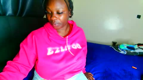 shee13 online show from October 20, 4:35 am