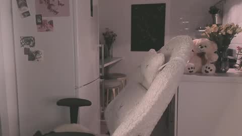 Chiara online show from December 10, 2:48 am