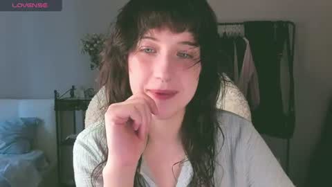 Snapshot of sheeny_shy chatting on July 12, 12:51 pm Chiara online show from July 12, 12:51 pm