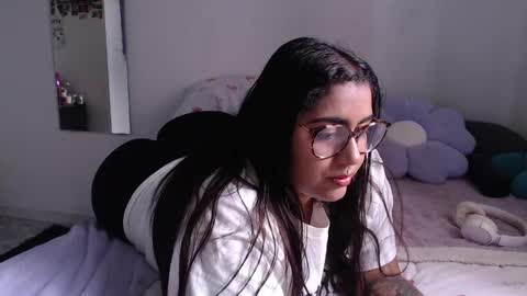 Heidy  online show from May 11, 12:44 pm