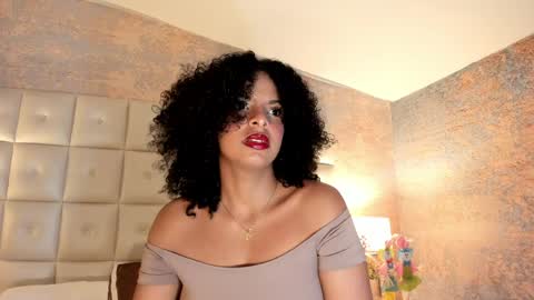 sheeylopez online show from May 17, 3:15 am