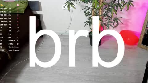 Snapshot of shei1a_shy chatting on February 25, 12:03 pm Amely online show from February 25, 12:03 pm